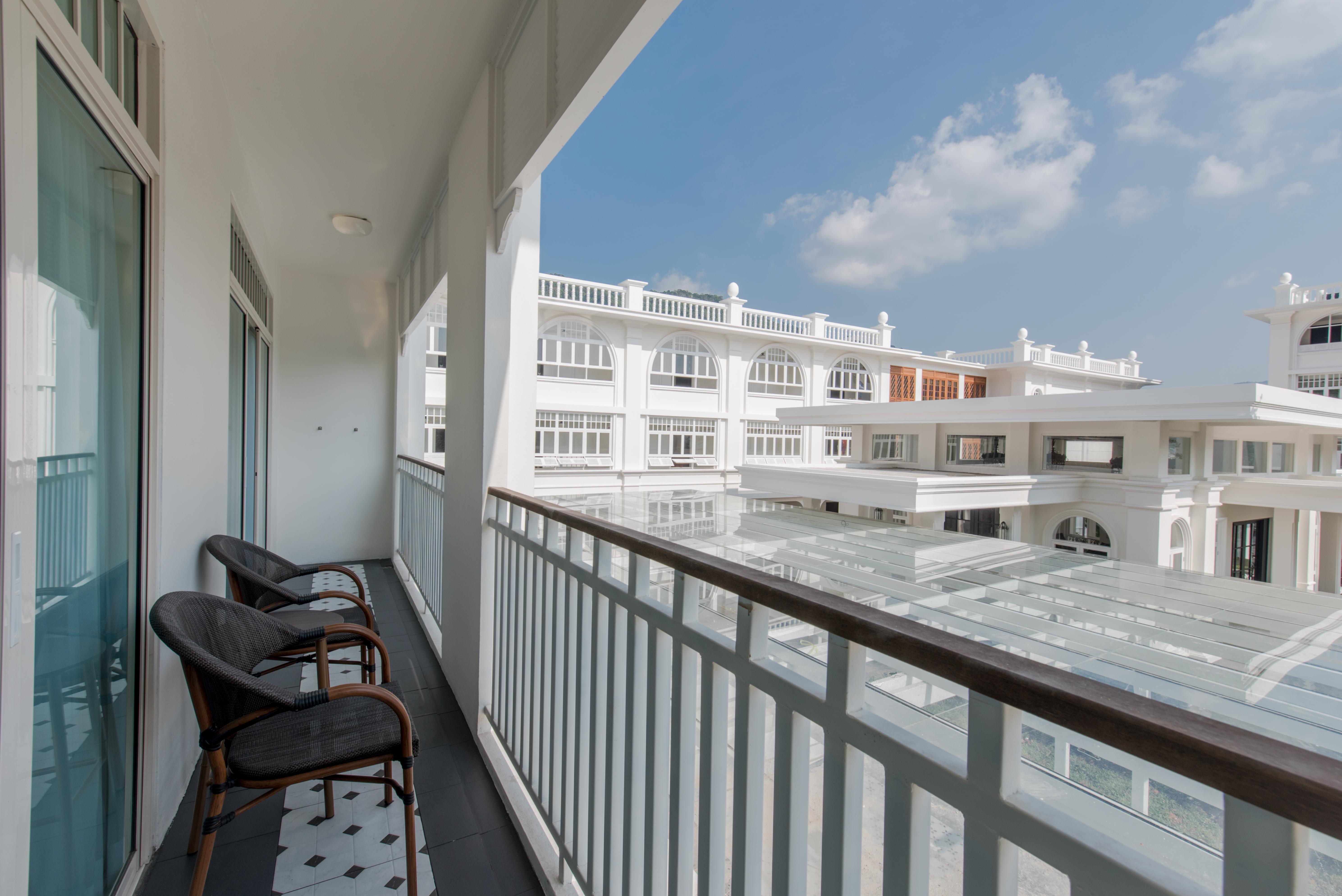 Marina Gallery Resort-Kacha-Kalim Bay - Sha Plus Patong Exterior foto A balcony