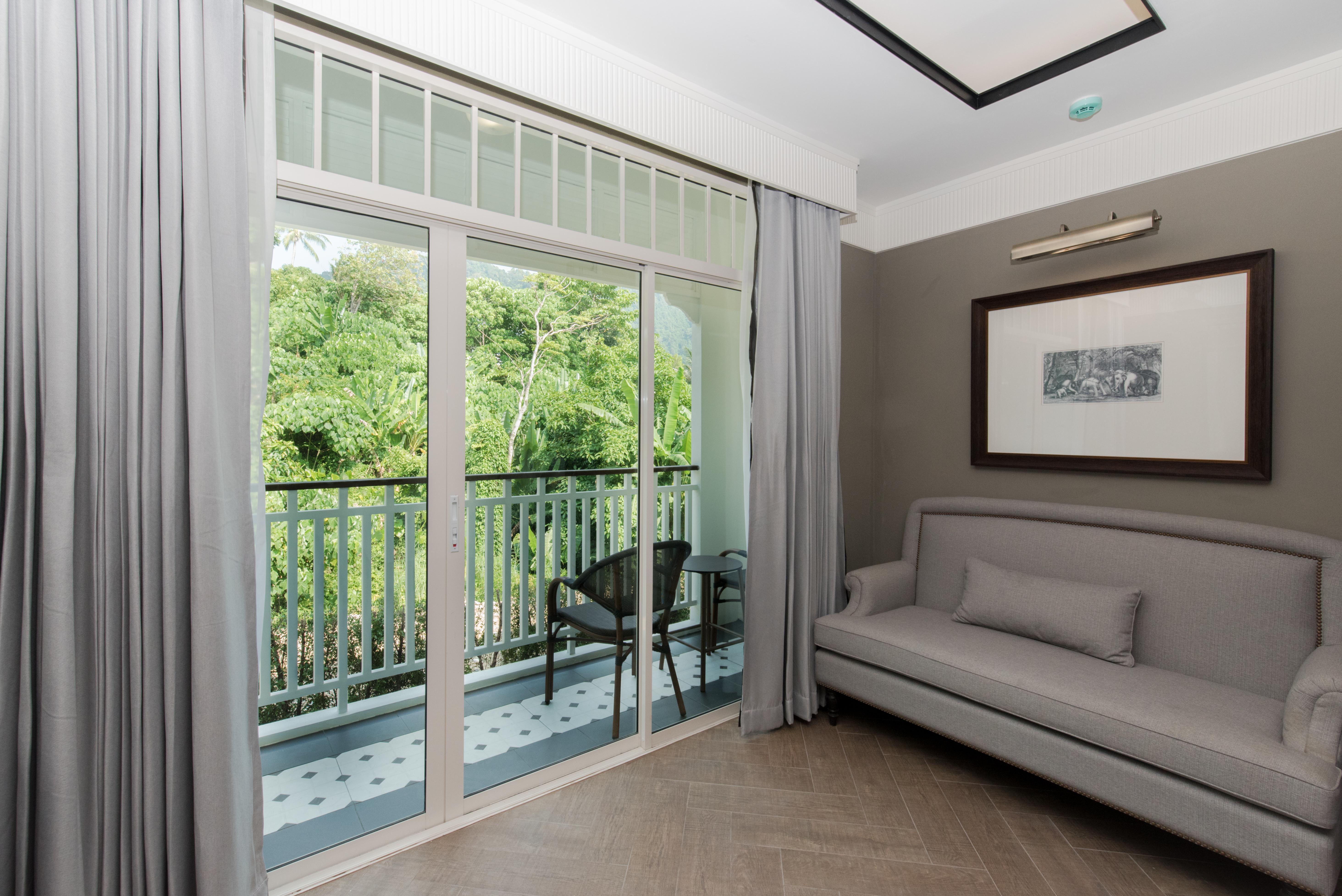 Marina Gallery Resort-Kacha-Kalim Bay - Sha Plus Patong Exterior foto A room at the hotel